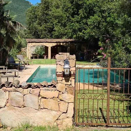 Maison De Caractere Avec Piscine *