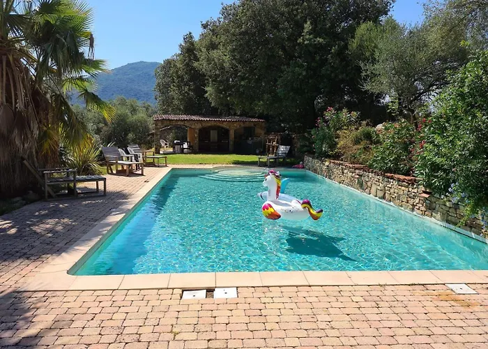 Maison De Caractere Avec Piscine Villa Sartene (Corsica)